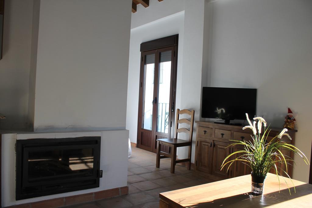 Apartamentos Real Fabrica Hojalata Júzcar Rum bild
