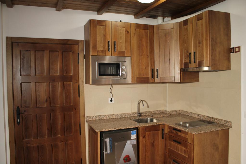 Apartamentos Real Fabrica Hojalata Júzcar Rum bild