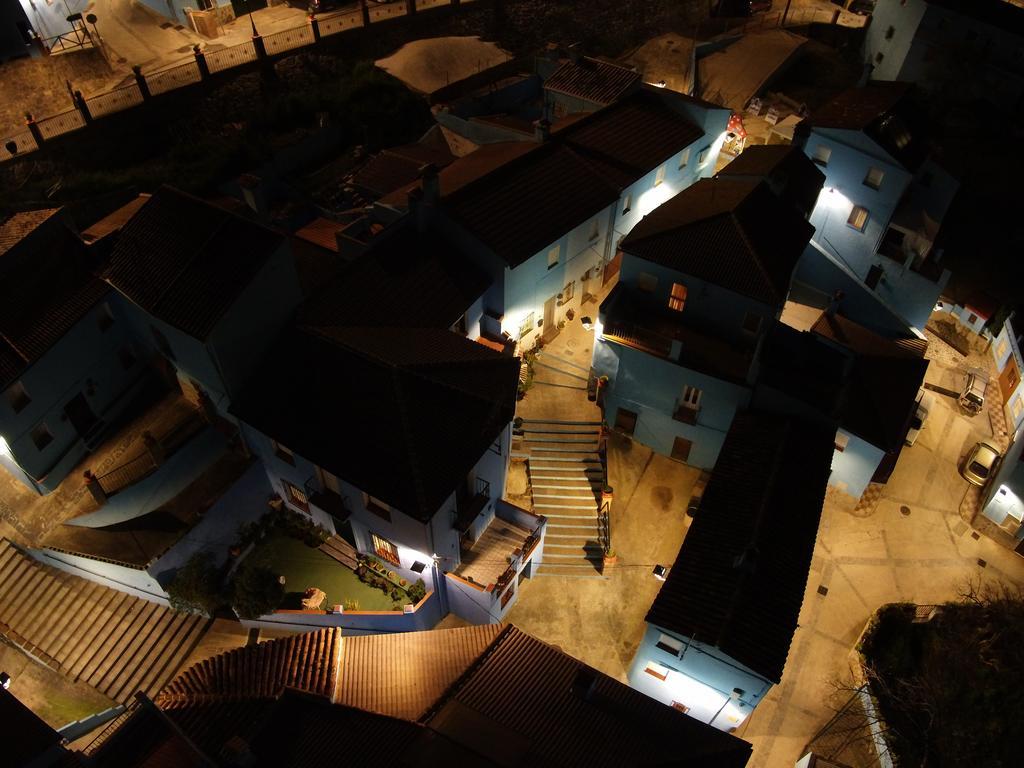 Apartamentos Real Fabrica Hojalata Júzcar Exteriör bild