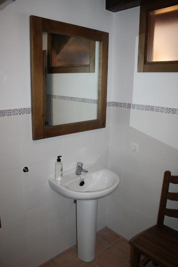 Apartamentos Real Fabrica Hojalata Júzcar Exteriör bild